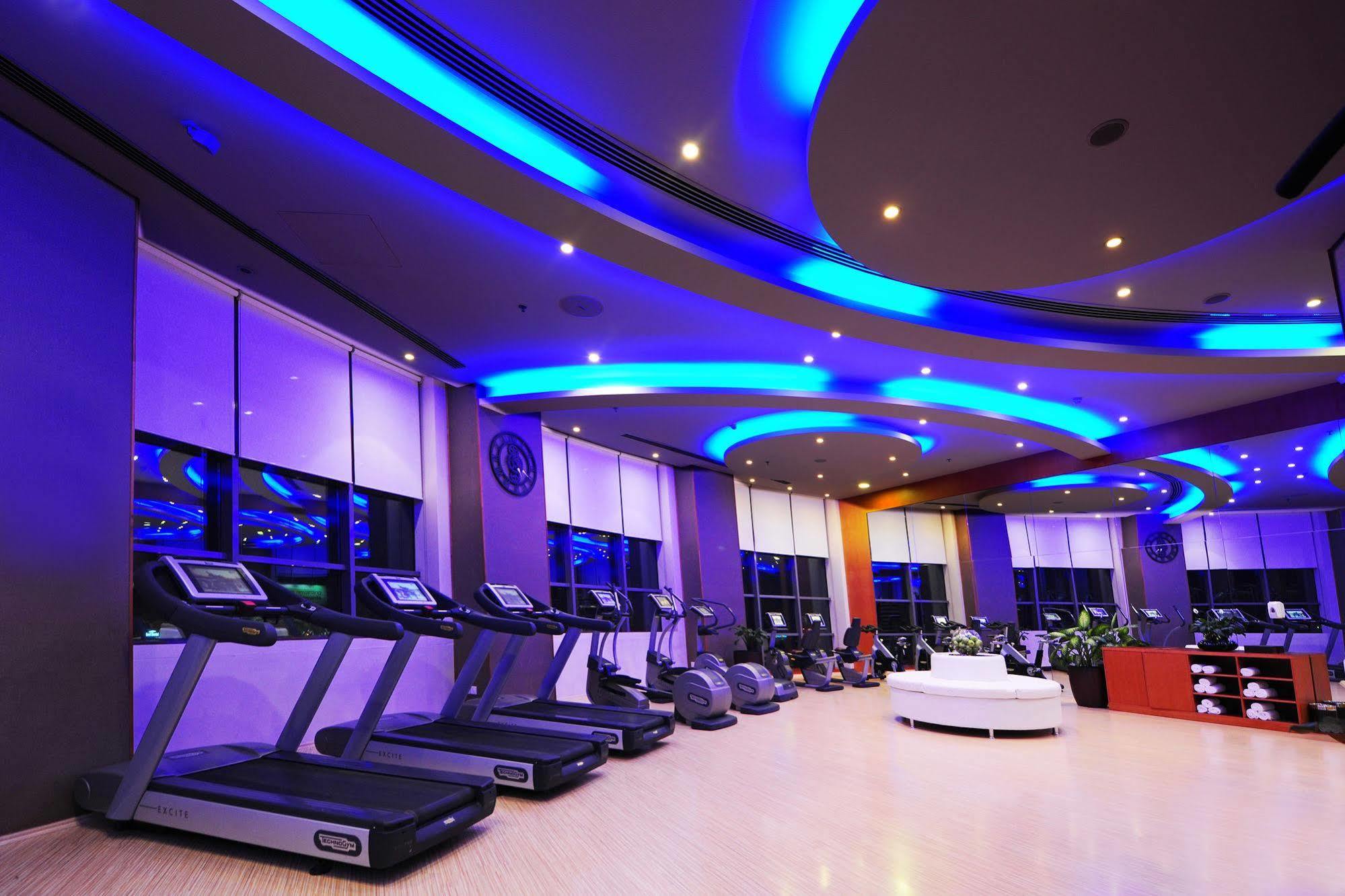 Fraser Seef Bahrain Aparthotel 5*